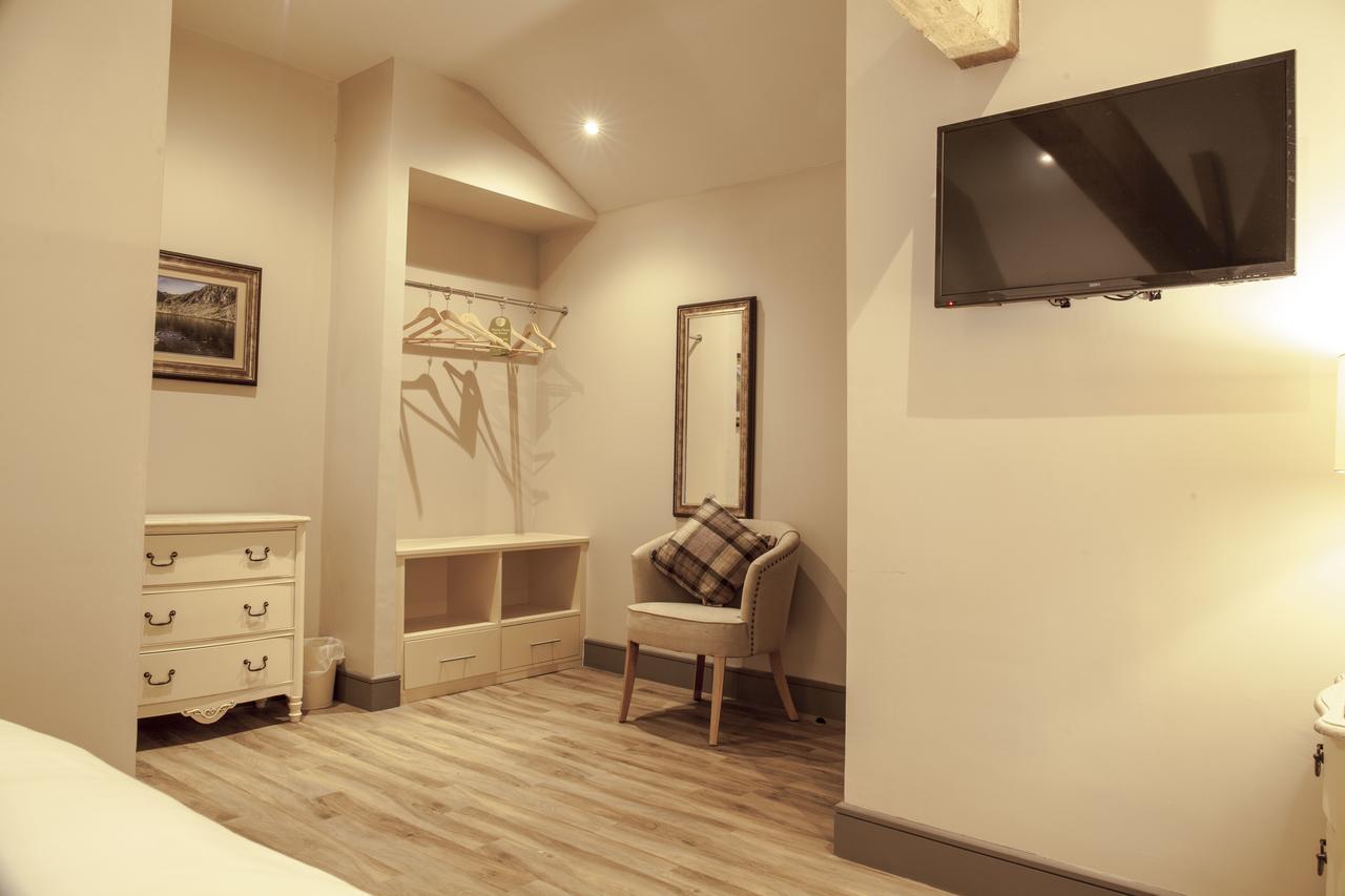 Crofters Lodge Barrow-in-Furness ภายนอก รูปภาพ